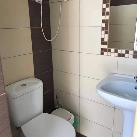 Goscinne U Piotra ゲストハウス ミエンジズドロイェ